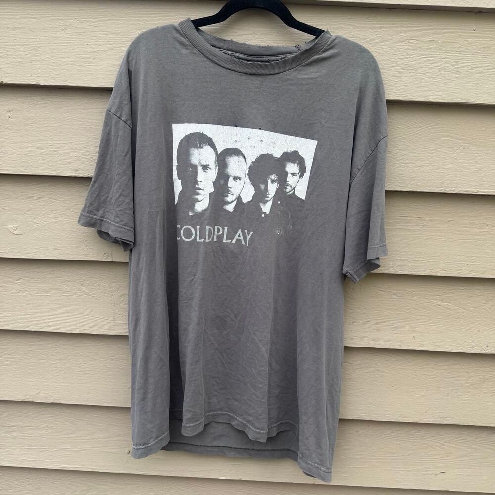 Aaa Men's Grey and Black T-shirt